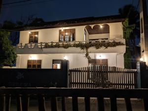 Turtle Sea Guest & Restaurants