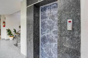 Super Townhouse Oak ONGC Crossway Formerly Hotel Gold Stone Comfort