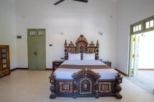 Amara Chairmans Bungalow