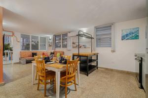 Beach Side House Amazing For Family and Group by PH