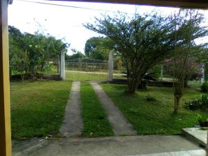 The House of the Hummingbird in El Porvenir, Siguatepeque