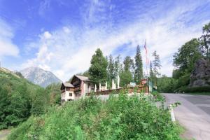 3 star pansion Hotel Pass Lueg Golling an der Salzach Austria