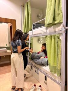 Konnect Inn POD Hotel-Near IGI Airport & Opposite NDLS