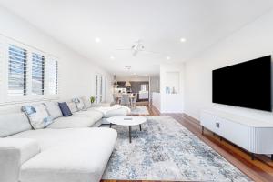 Palm Beach Perfection - Luxe Coastal Escape