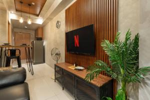 Modern Industrial 1 BR | Condo | MOA Shore 3 NAIA