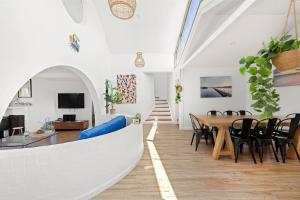 Zara del Mar - Pet Friendly Absolute Waterfront