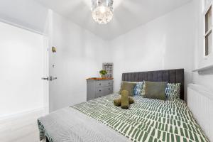 Spacious Lux Four-Bedroom Living - C London & Westminster