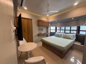 Bandras Prime Studio