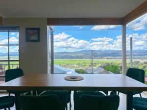 Tamar Riverside Views Retreat