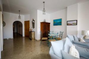 Waterfront Panorama Massive Three Bedrooms Flat 8S