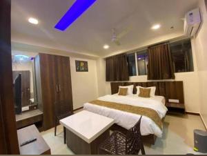 Hotel Delta Deluxe
