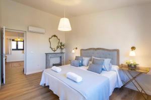 Villa Casa Romero by Villa Plus