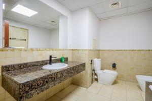 Luxurious 3BHK w Marina Views & Pool Table by dPie Sadaf 408