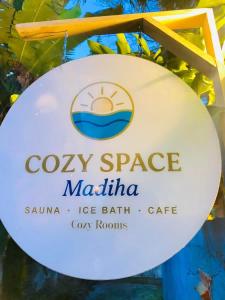 Cozy Space - Madiha