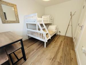 Coastal Oasis - Large Family Home