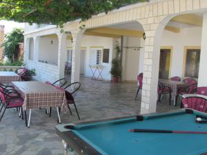 Family-friendly apartments with swimming pool Trpanj, Peljesac - 15603