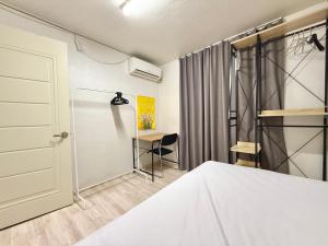 Shelter Ewha 1 Apartment