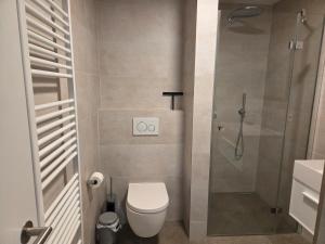 3rd Floor High-End 1BR in Lux-Belair with Parking