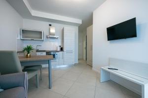 Milena Suite Rooms img15