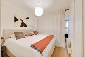 Beautiful Apartment 2BR 6P – Eiffel Tower