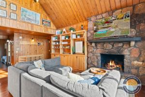 405 Waldeck Dr