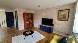 Petite maison dans quartier populaire et historique