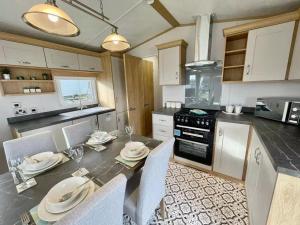 Polperro Seaview Lodge