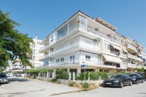 Peraia beachfront apartment