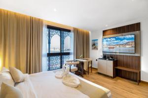 Mutrah Gate Hotel