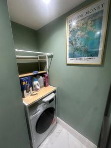 The Upside Down Fulham Penthouse