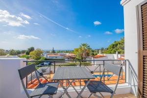 Casa Amora Great holiday Villa in Vale do Milho