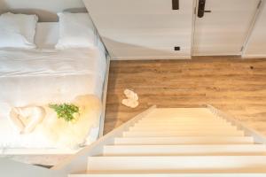 Charming Attic Retreat in Historic Ghent Center