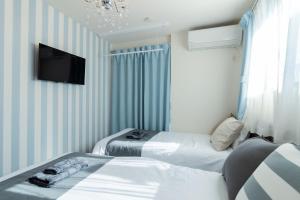 Tokyo Skytree 301 Elegance Blue Twin Room bath WC