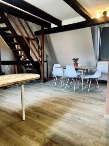 T2 cosy charme alsacien poutres apparentes au centre de Barr