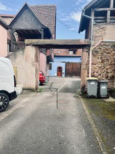 T2 cosy charme alsacien poutres apparentes au centre de Barr