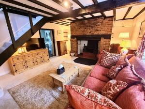 Charming 3 bed kent Cottage