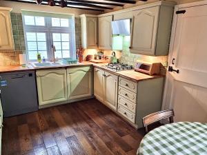 Charming 3 bed kent Cottage