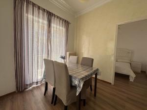 Cozy 2-Bedroom Apartment in Dafni