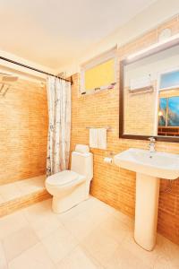 Manu Villa, Manali - A Beautiful Cottage towards Snow Capped Mountains