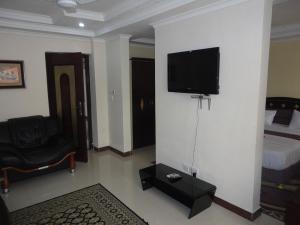 Urban Rose Hotel & Apartments