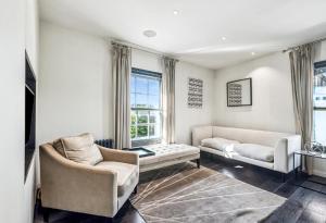2 Bed Fulham Road Modern Apartment