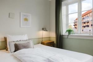 Upscale 3BR Apartment in City Center