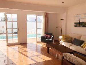 CENTRAL HOUSE in TIAS WITH PRIVATE POOL