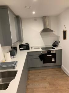 Lovely 2 BHK Flat for 6 - London