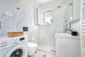 One North Living - Marousi - Pool Residence M16 by K&M