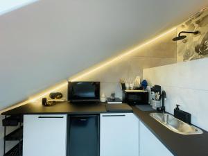 JOIVY Compact Top-Floor Studio in Rapallo