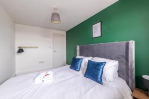 Centralised 2 Bedroom Property by Prestige Lets