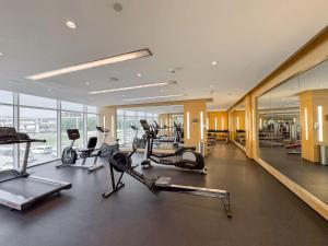 Free housekeeping visits during your stay - StayShort - 1 Bed in JVC Sleeps 4 with City Views