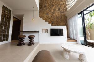 Slim Summer House Suites - Bingin, Uluwatu