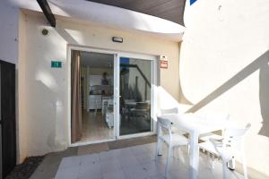 Book Jet - Arena Apartment Pool & WIFI alisios